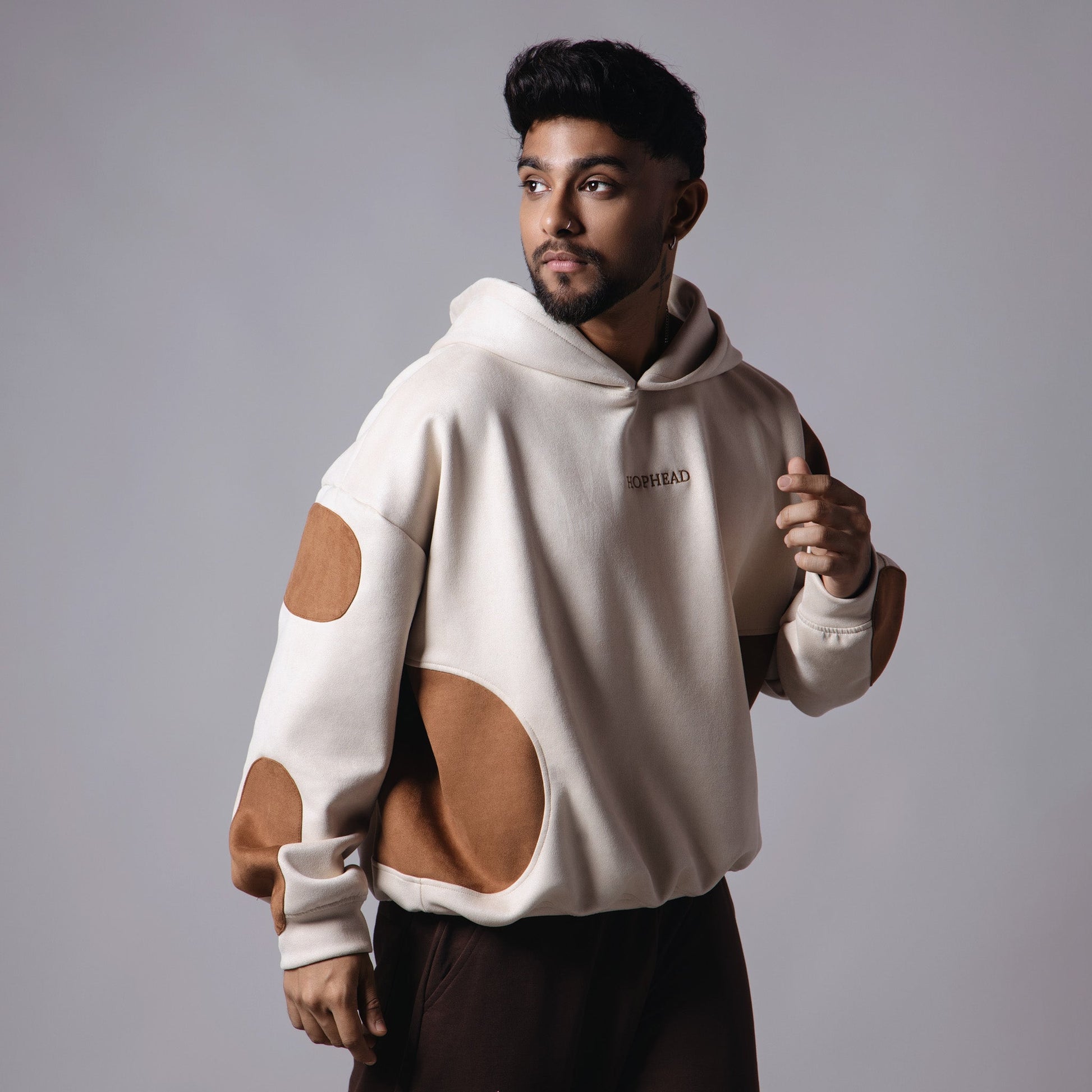 BROWN & BEIGE ROUND PATCH HOODIE
